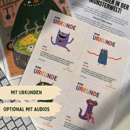 Gedruckte Monster-Urkunden, Puzzle und Begrüßungsbrief auf einem Laptop. Bildtext: Mit Urkunden, optional mit Audios.